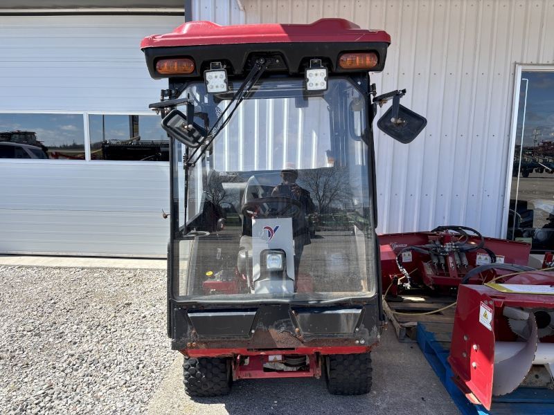 2017 VENTRAC 3400Y COMPACT TRACTOR WITH ATTACHMENTS - SNOW REMOVAL PACKAGE