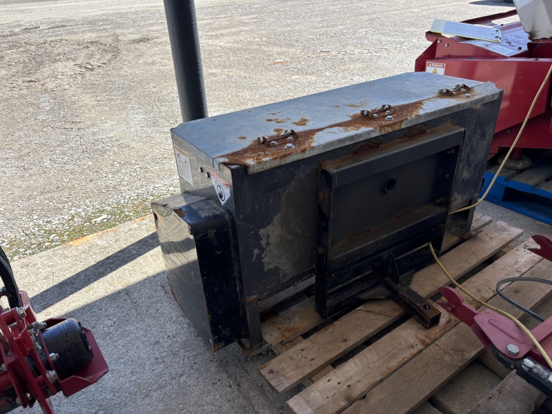 2017 VENTRAC 3400Y COMPACT TRACTOR WITH ATTACHMENTS - SNOW REMOVAL PACKAGE