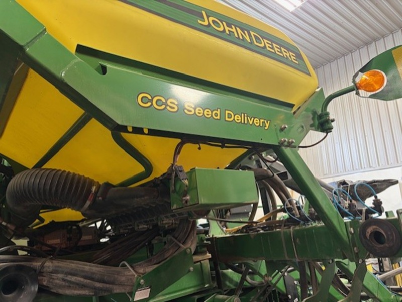 2012 JOHN DEERE 1790 PLANTER