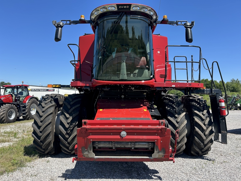 2018 CASE IH 8240 AXIAL-FLOW COMBINE