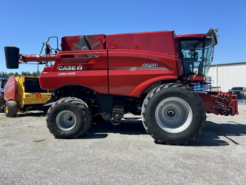 2023 CASE IH 8250 AXIAL-FLOW COMBINE