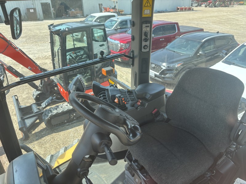 2009 CHALLENGER MT755C TRACTOR
