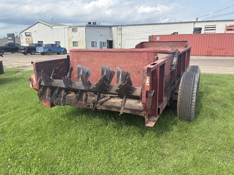 1988 CASE IH 595 MANURE SPREADER