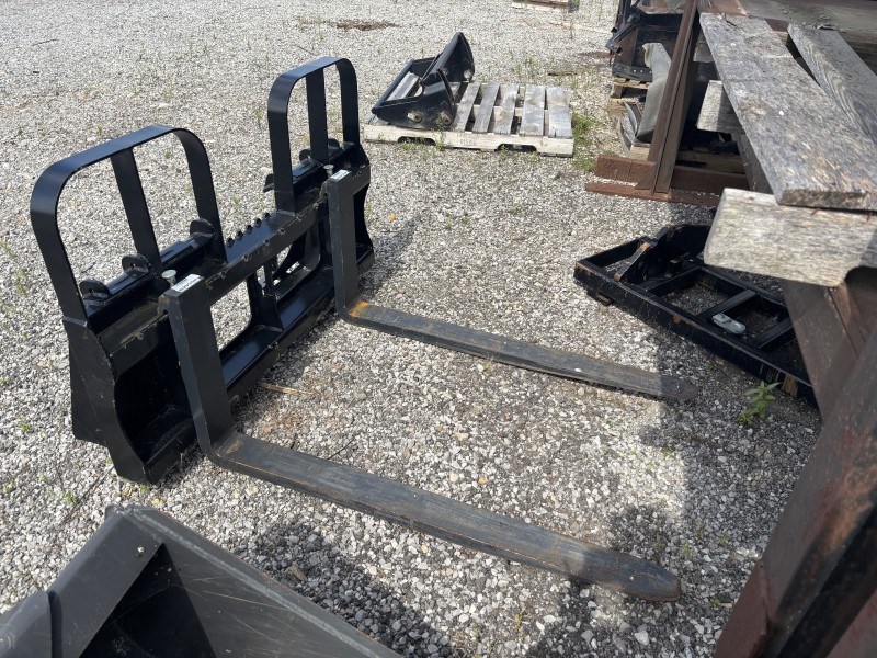 2026 HORST 5500 POUND PALLET FORK