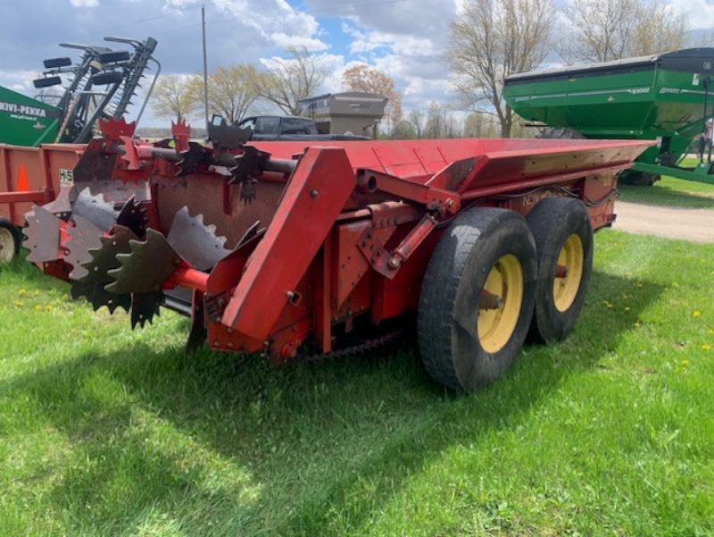 1997 NEW HOLLAND 185 MANURE SPREADER