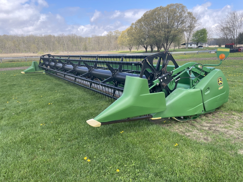 2011 JOHN DEERE 635F FLEX DRAPER HEAD