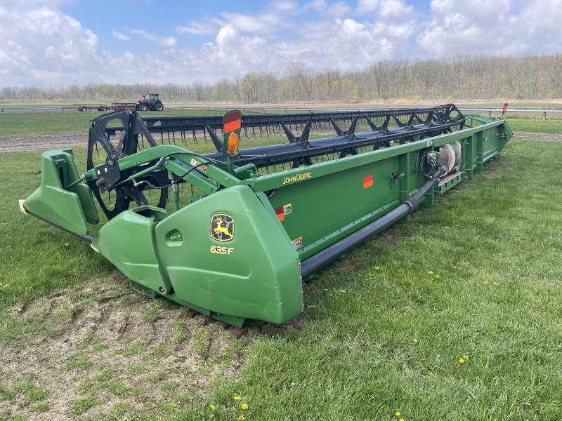 2011 JOHN DEERE 635F FLEX DRAPER HEAD