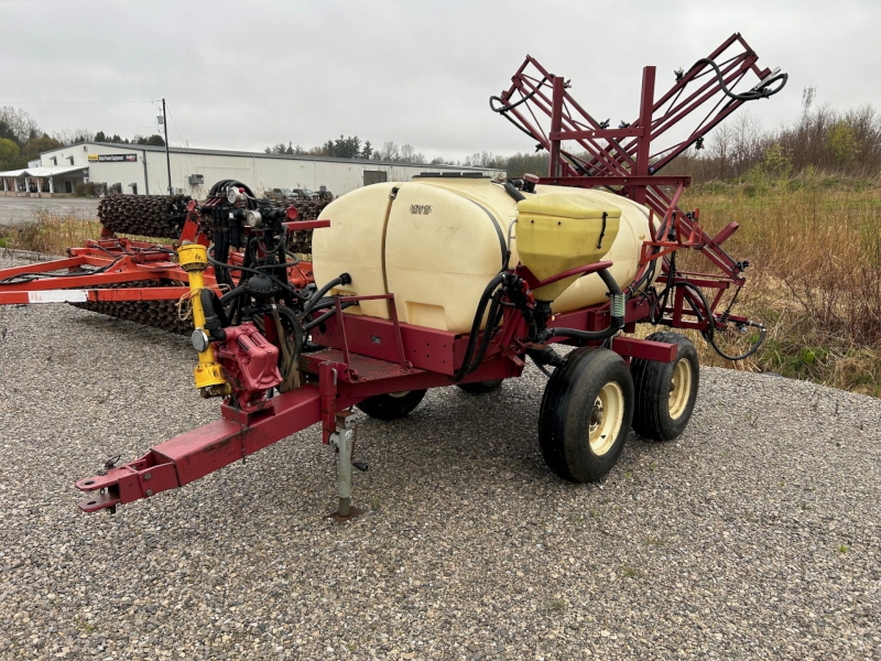1989 HARDI TR500 PULL-TYPE SPRAYER