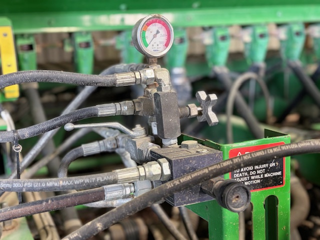 2002 JOHN DEERE 1560 NO-TILL DRILL