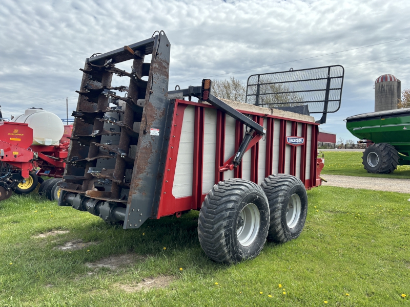 2023 HAGEDORN 5440 MANURE SPREADER