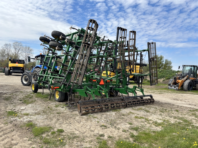 2007 JOHN DEERE 2210 FIELD CULTIVATOR