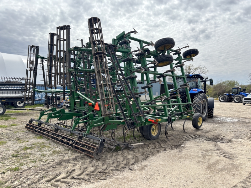 2007 JOHN DEERE 2210 FIELD CULTIVATOR