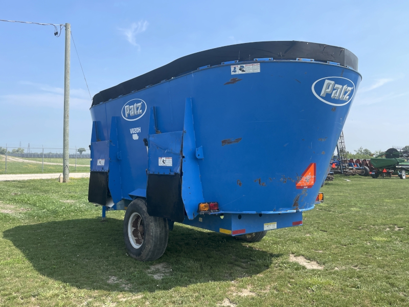 2012 PATZ V620H TMR 1600 SERIES FEED MIXER
