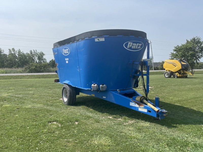 2012 PATZ V620H TMR 1600 SERIES FEED MIXER
