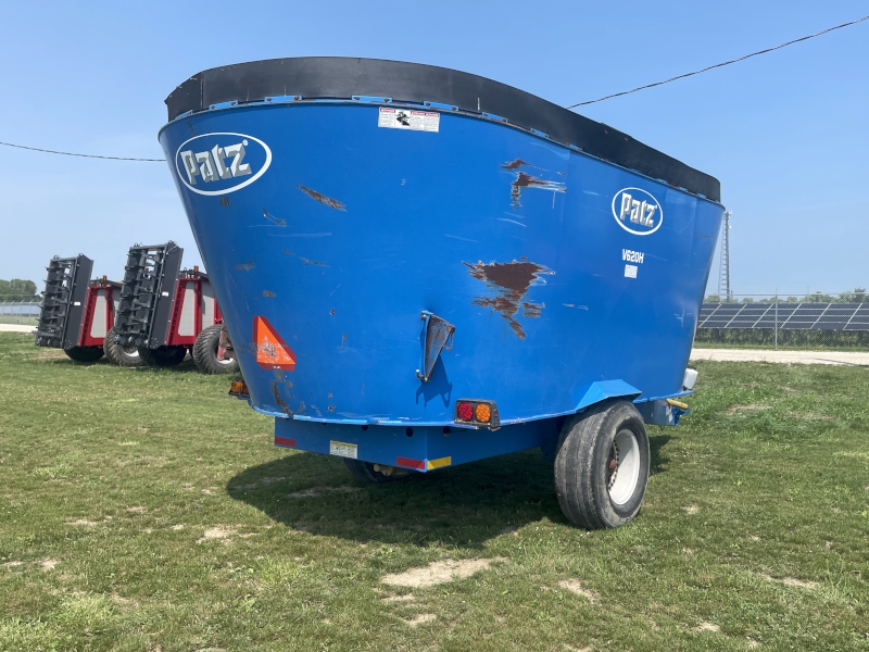 2012 PATZ V620H TMR 1600 SERIES FEED MIXER