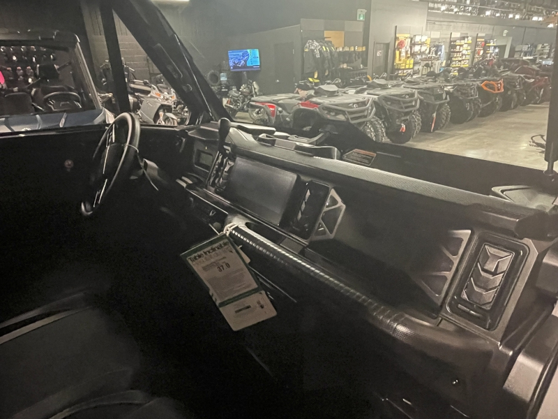 2026 CAN-AM DEFENDER LIMITED HD11 SIDE BY SIDE