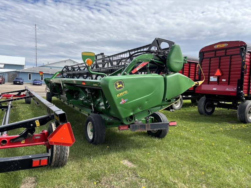2015 JOHN DEERE 635FD FLEX DRAPER AND HEADER CART PACKAGE