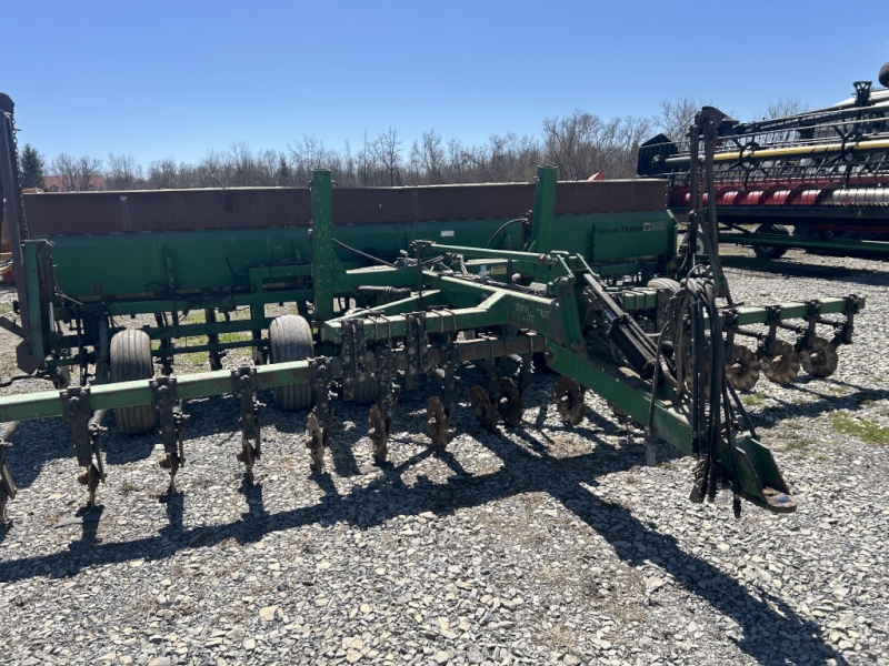 1998 GREAT PLAIN SOLID STAND 20 MIN-TILL DRILL
