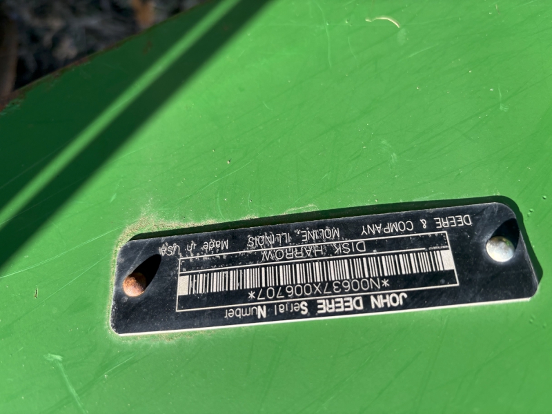 2004 JOHN DEERE 637 TANDEM DISC