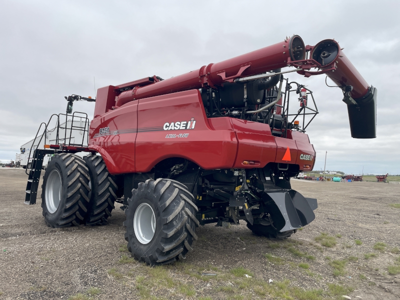 2023 CASE IH AXIAL-FLOW 8250 COMBINE
