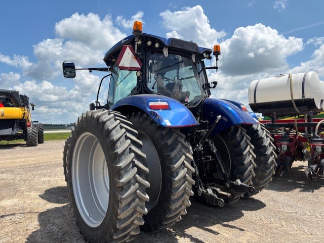 2017 NEW HOLLAND T6.175 TRACTOR