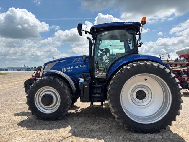 2017 NEW HOLLAND T6.175 TRACTOR