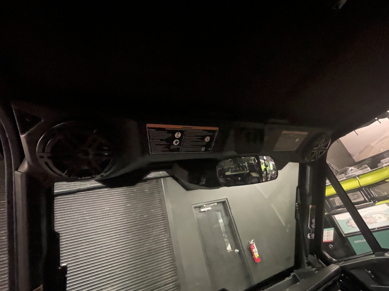2026 CAN-AM DEFENDER LIMITED HD11 SIDE BY SIDE