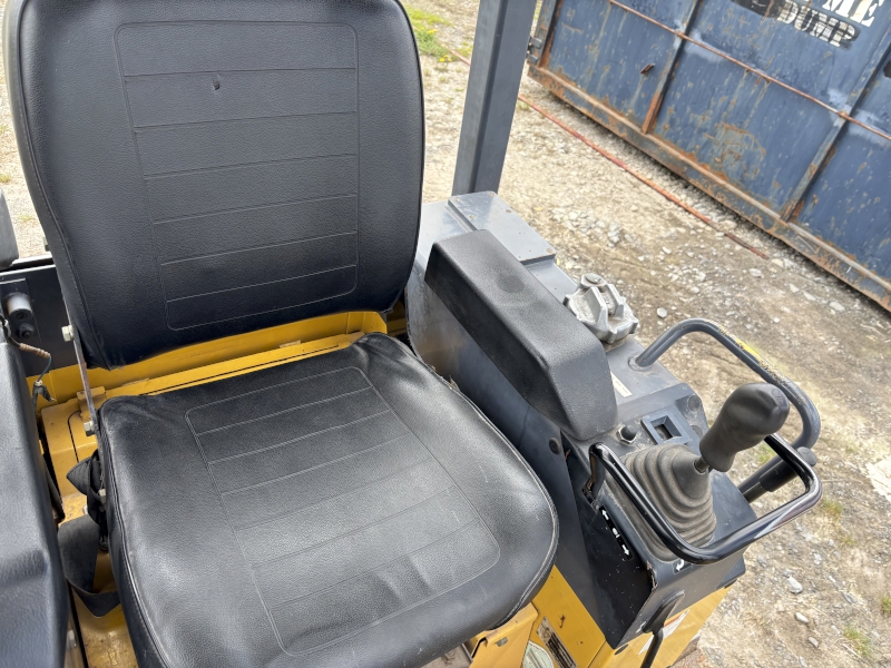 2001 KOMATSU D21A-7 CRAWLER DOZER
