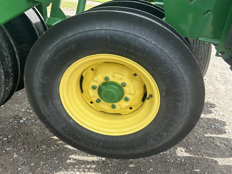 2012 JOHN DEERE 455 FRONT FOLDING GRAIN DRILL