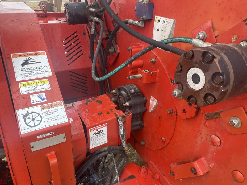 2015 HIGHLINE CFR650 TOP GUN HEAVY-DUTY BALE PROCESSOR