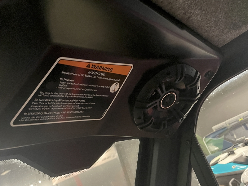 Side-by-Side/Utility Vehicle  2024 CAN-AM DEFENDER LIMITED HD10 SIDE BY SIDE Photo