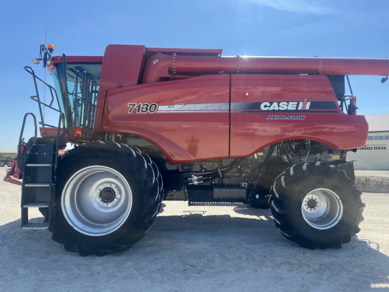 2012 CASE IH 7130 AXIAL FLOW COMBINE PACKAGE WITH CASE IH 2162 FLEX DRAPER HEAD