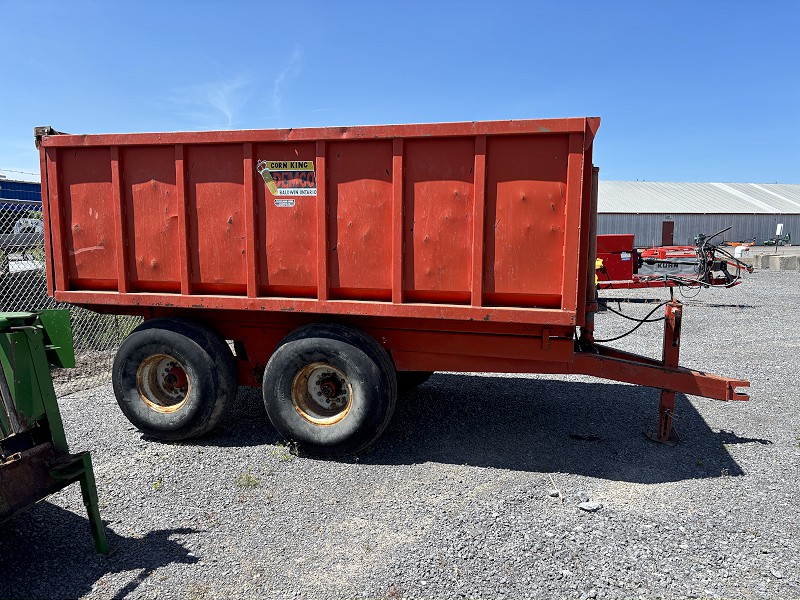 1985 DEMCO CORN KING DUMP TRAILER
