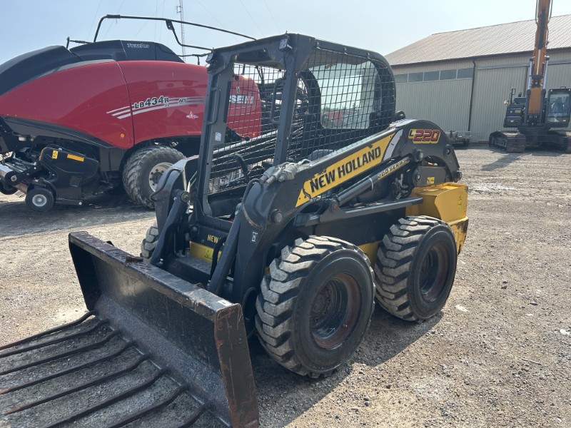 2018 NEW HOLLAND L220 SKID STEER LOADER