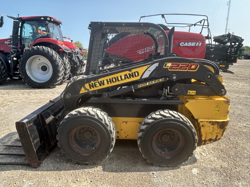 2018 NEW HOLLAND L220 SKID STEER LOADER