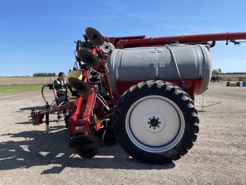 2014 CASE IH NUTRI-PLACER NP2800 LIQUID FERTILIZER APPLICATOR
