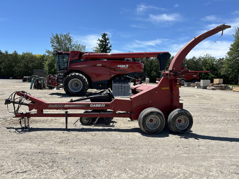 2016 CASE IH FHX300 PULL TYPE FORAGE HARVESTER