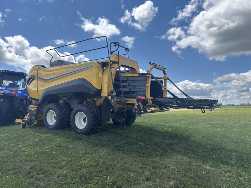 2025 NEW HOLLAND BIGBALER 340R HD LARGE SQUARE BALER
