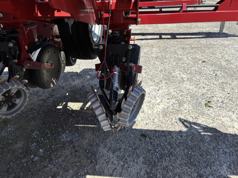 2023 CASE IN 2150 16 ROW EARLY RISER PLANTER
