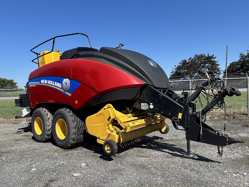 2018 NEW HOLLAND 330 PLUS BIG SQUARE BALER