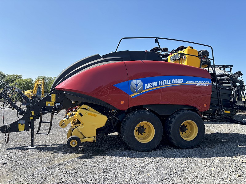 2018 NEW HOLLAND 330 PLUS BIG SQUARE BALER
