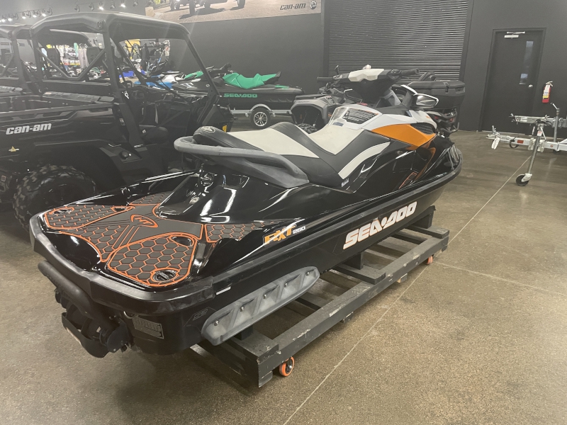 Personal Watercraft  2014 SEA-DOO RXT 260 PERSONAL WATERCRAFT Photo