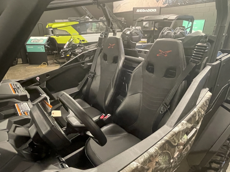 2026 CAN-AM COMMANDER XMR 1000R SIDE BY SIDE