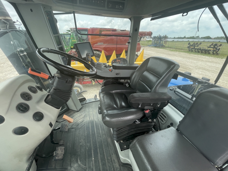 2013 NEW HOLLAND T9.390 TRACTOR
