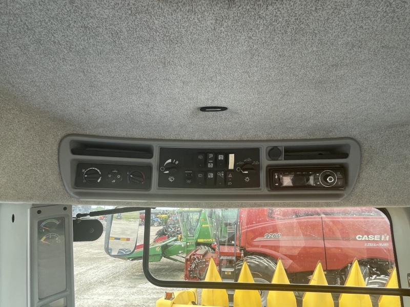 2013 NEW HOLLAND T9.390 TRACTOR