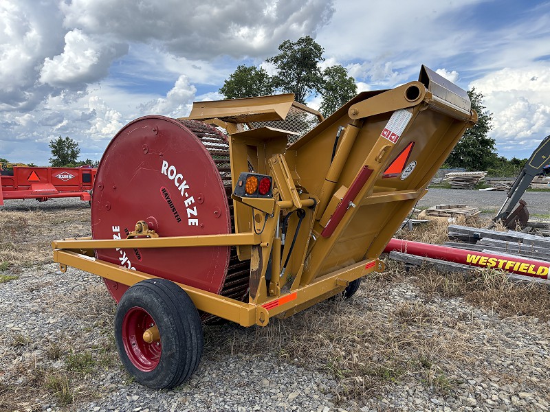 2022 HAYBUSTER 3106 ROCK-EZE ROCK PICKER