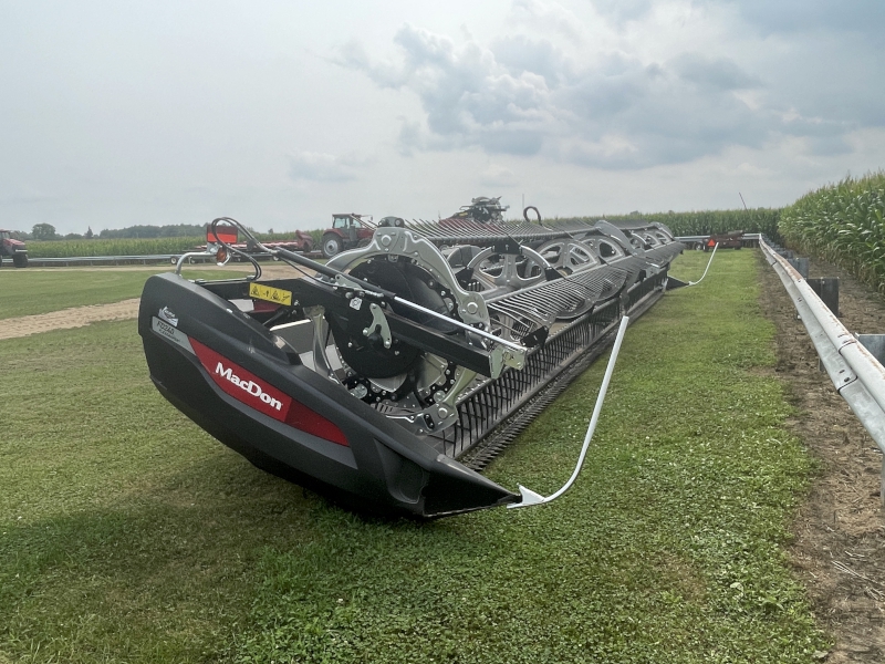 2022 MACDON FD240 FLEX DRAPER HEAD