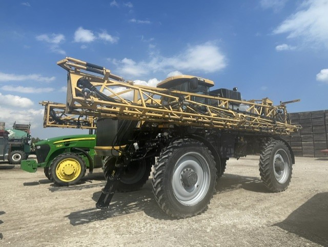 2013 ROGATOR RG1300 SELF PROPELLED SPRAYER