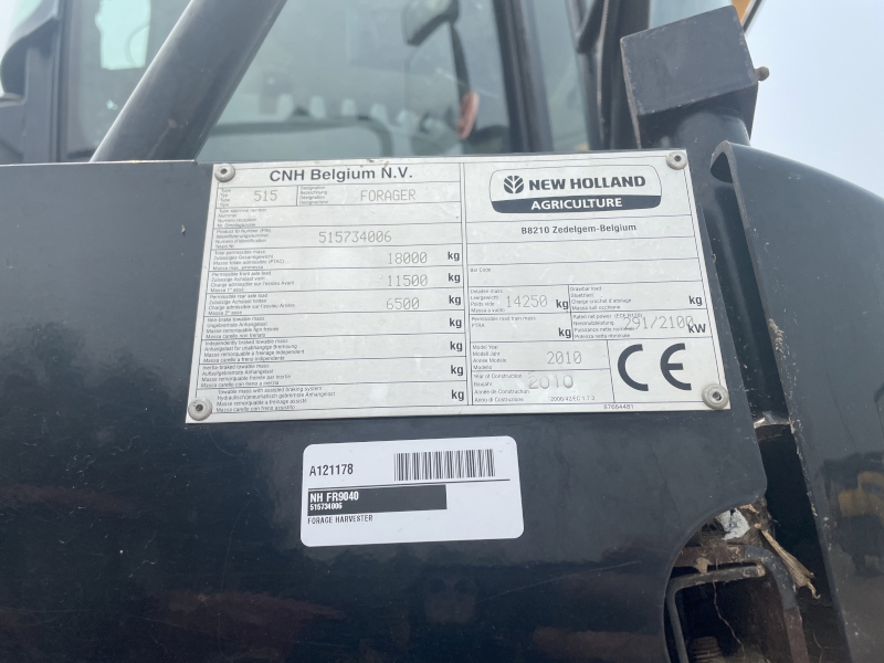 2010 NEW HOLLAND FR9040 FORAGE HARVESTER