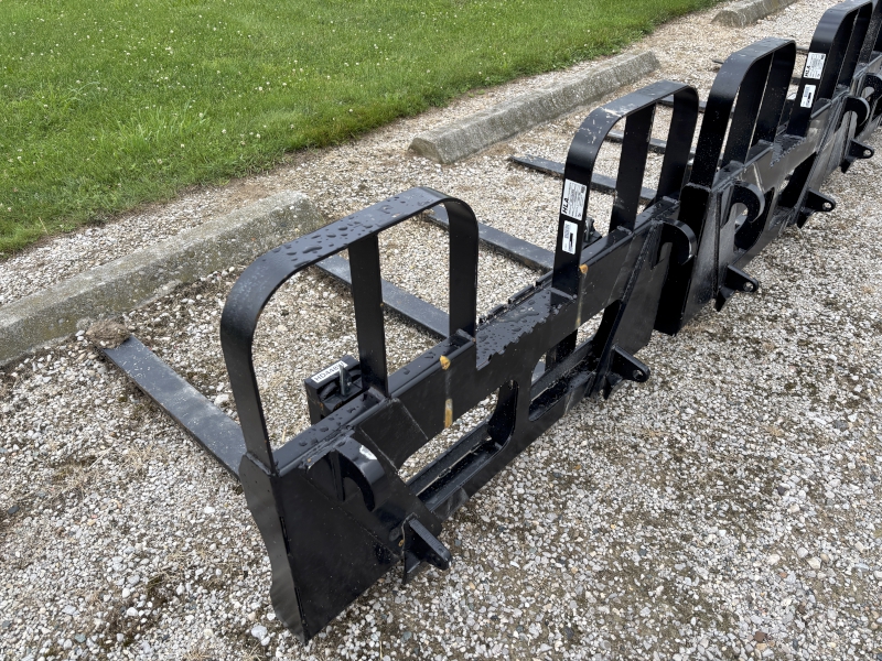 2026 HLA ATTACHMENT (HORST) 4200 POUND PALLET FORKS